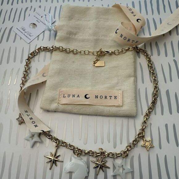 Luna Norte Gold Tone Genuine Mother of Pearl Unicorn Star Charm Necklace 18” New - Picture 1 of 6